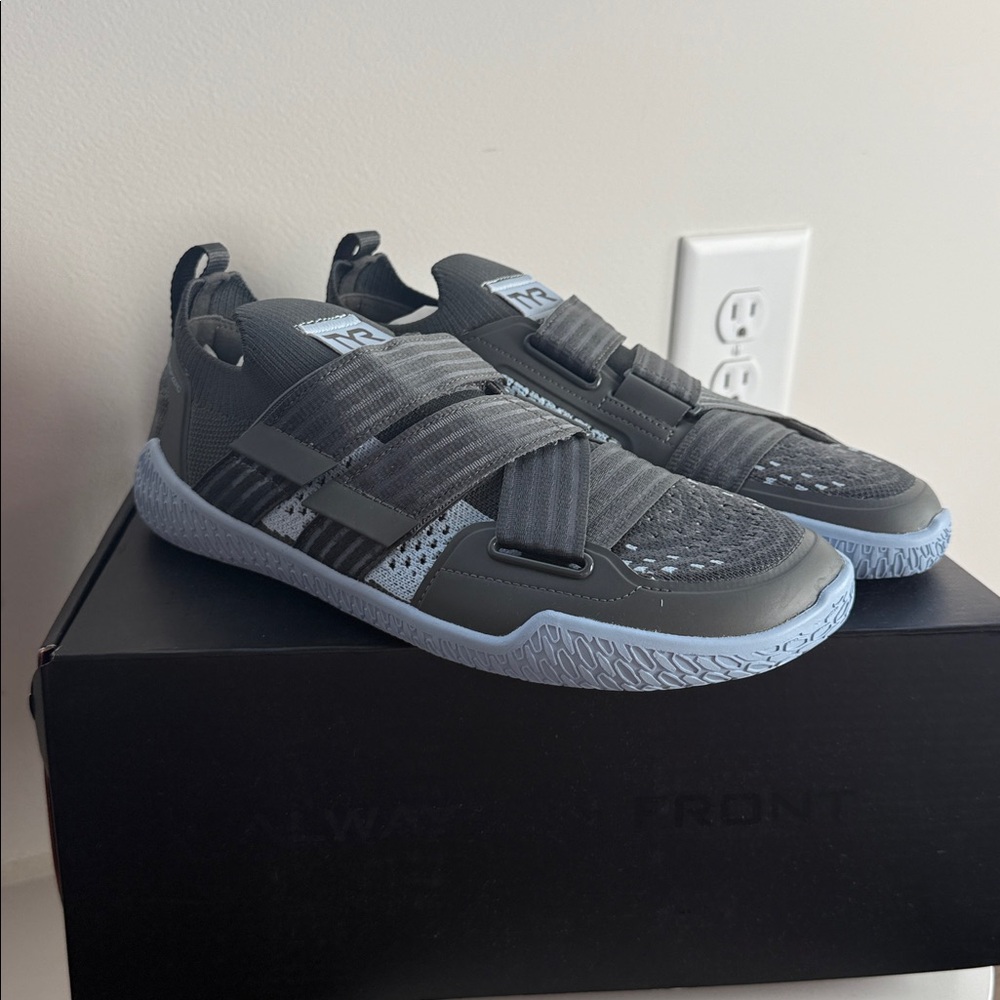 Drop zero Tyr trainers
